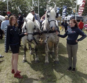 Opaline og Oasis på Roskilde Dyrskue